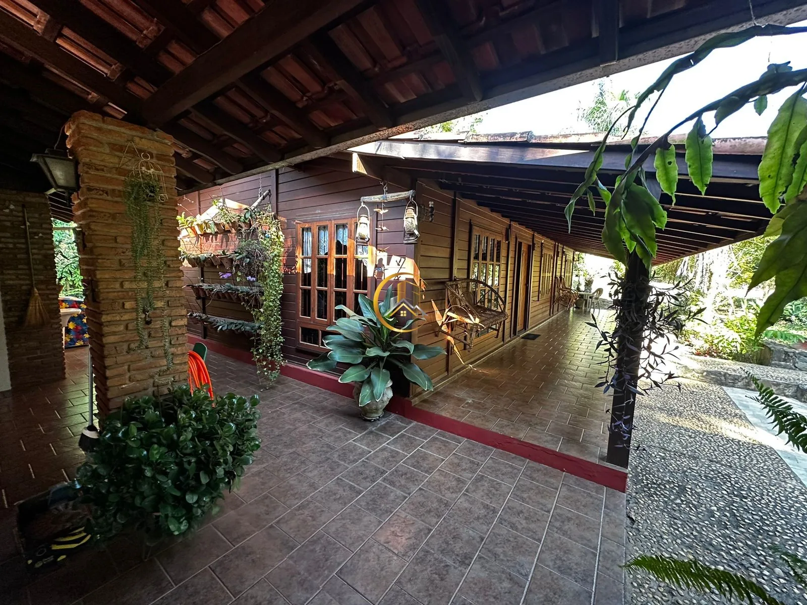 Entrada da casa da chácara à venda em Itapé, Corumbataí
