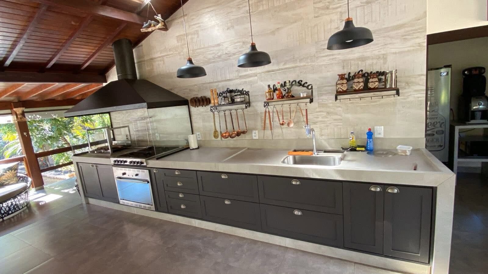 Espaço gourmet planejado da chácara à venda em Santa Gertrudes