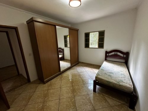 Suíte da casa principal da chácara em Itirapina/SP