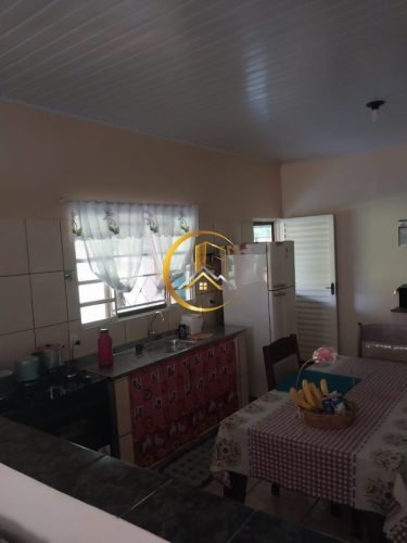 Cozinha da chácara à venda em Itirapina/SP