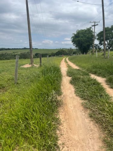 Entrada e acesso ao sítio em Corumbataí SP